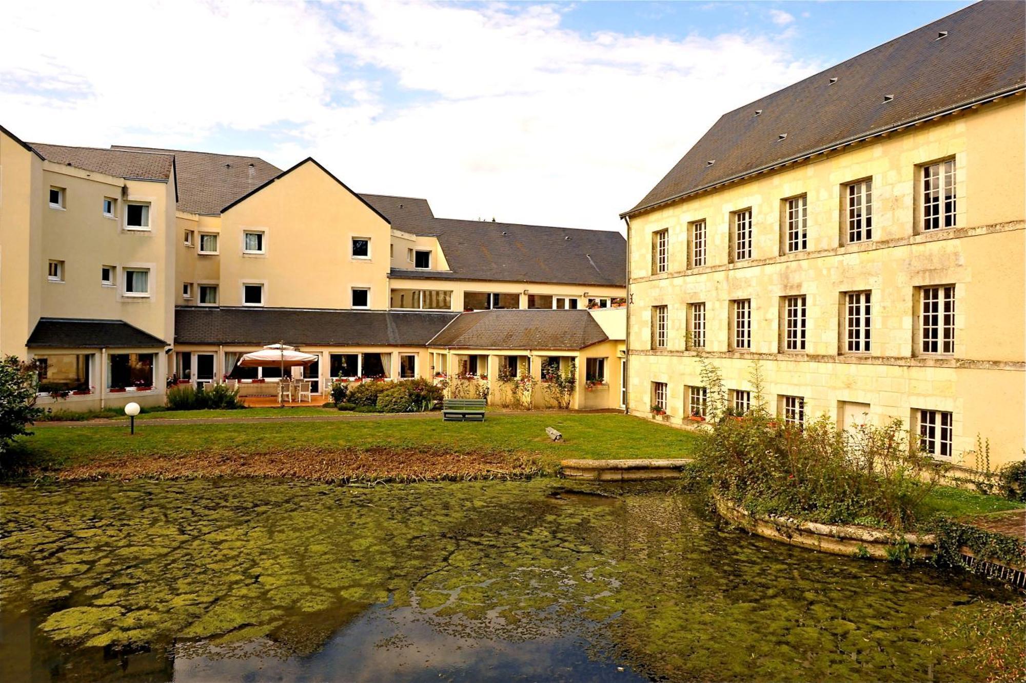 Logis Hotel Le Relais Du Moulin Valençay Esterno foto